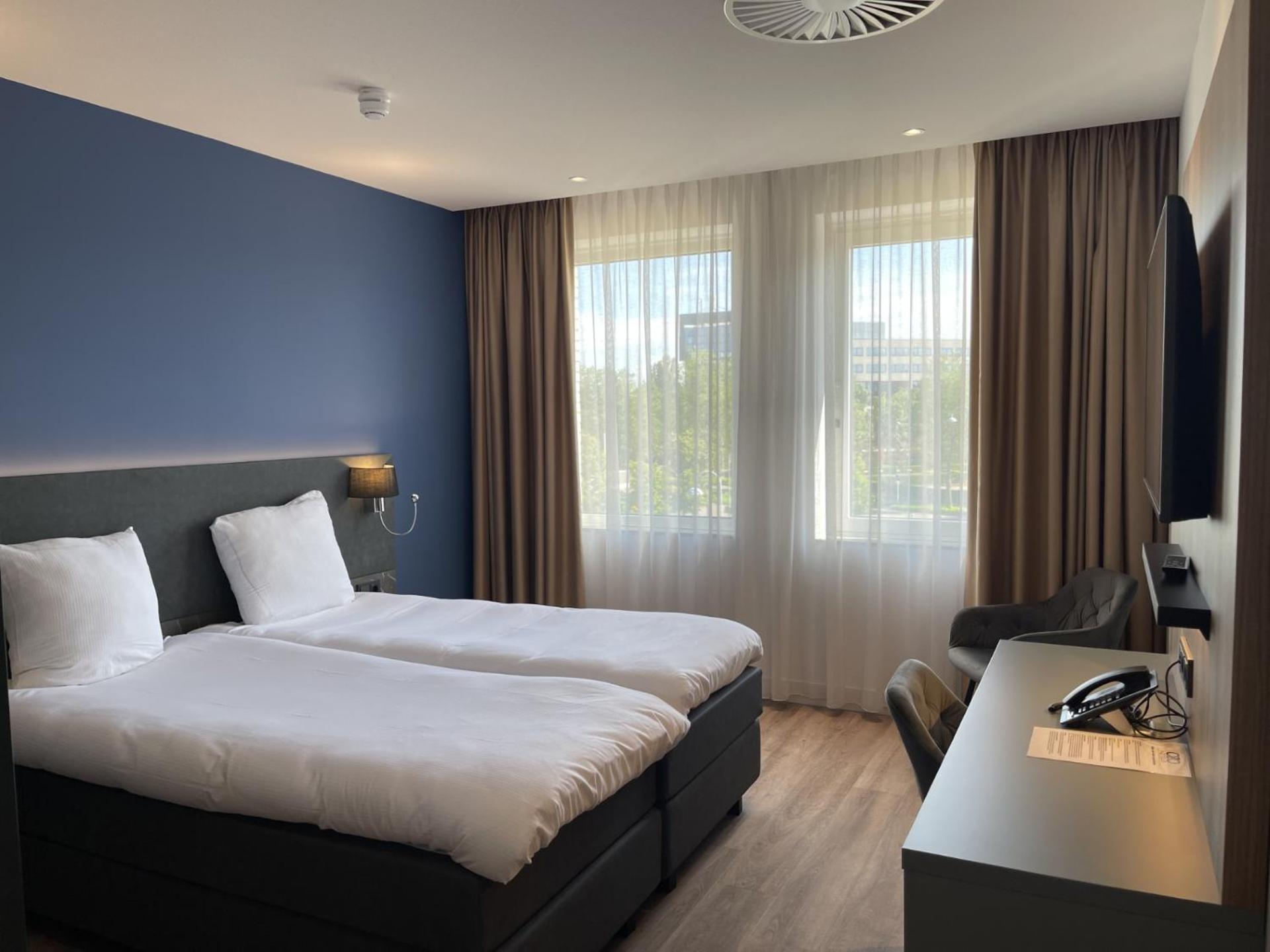 Ozo Hotels Antares Airport Hoofddorp Exterior photo