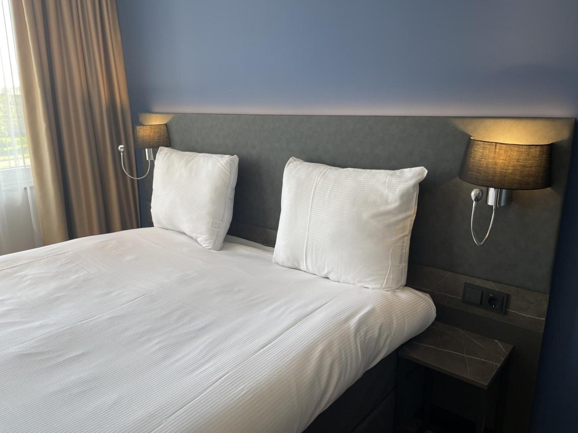 Ozo Hotels Antares Airport Hoofddorp Exterior photo